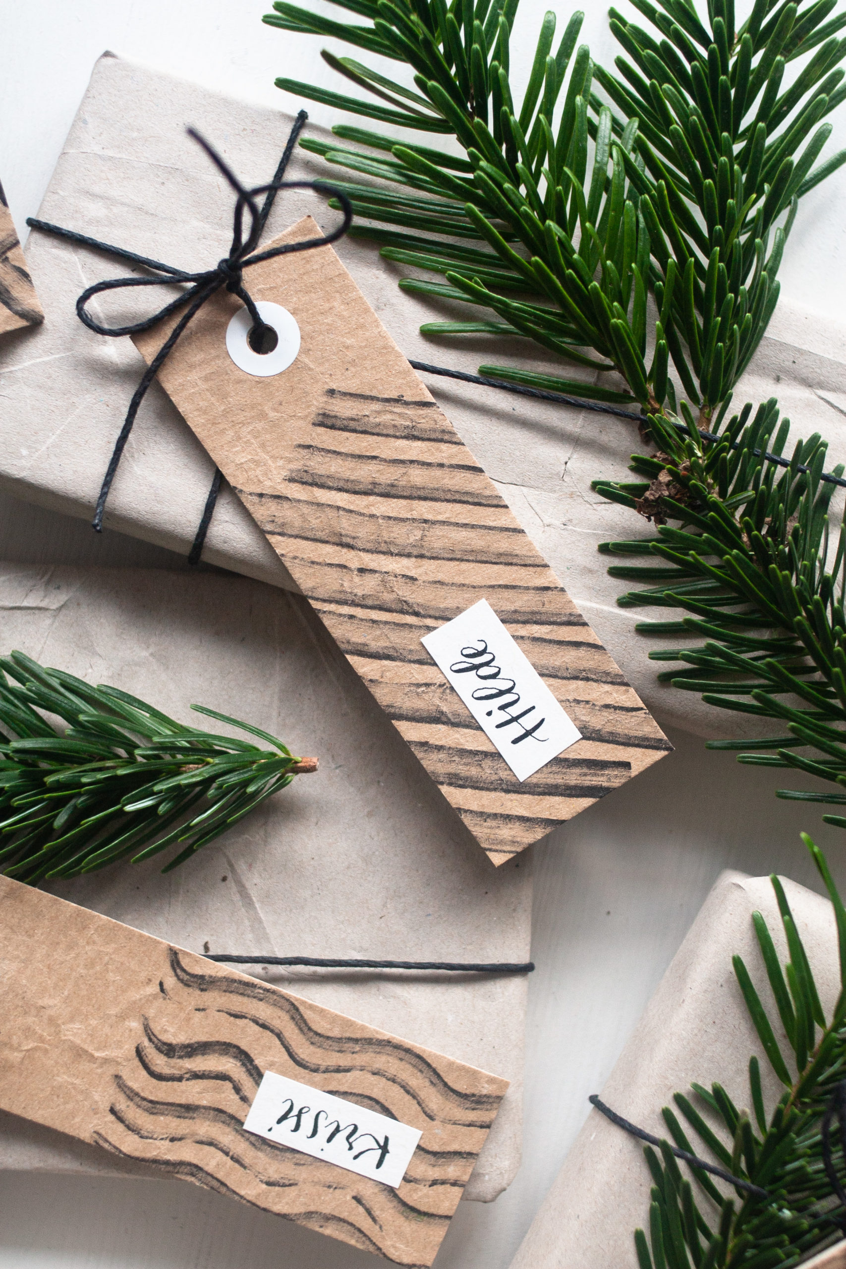 Geschenkanhanger Mit Minimalistischen Mustern Einfach Selbst Machen